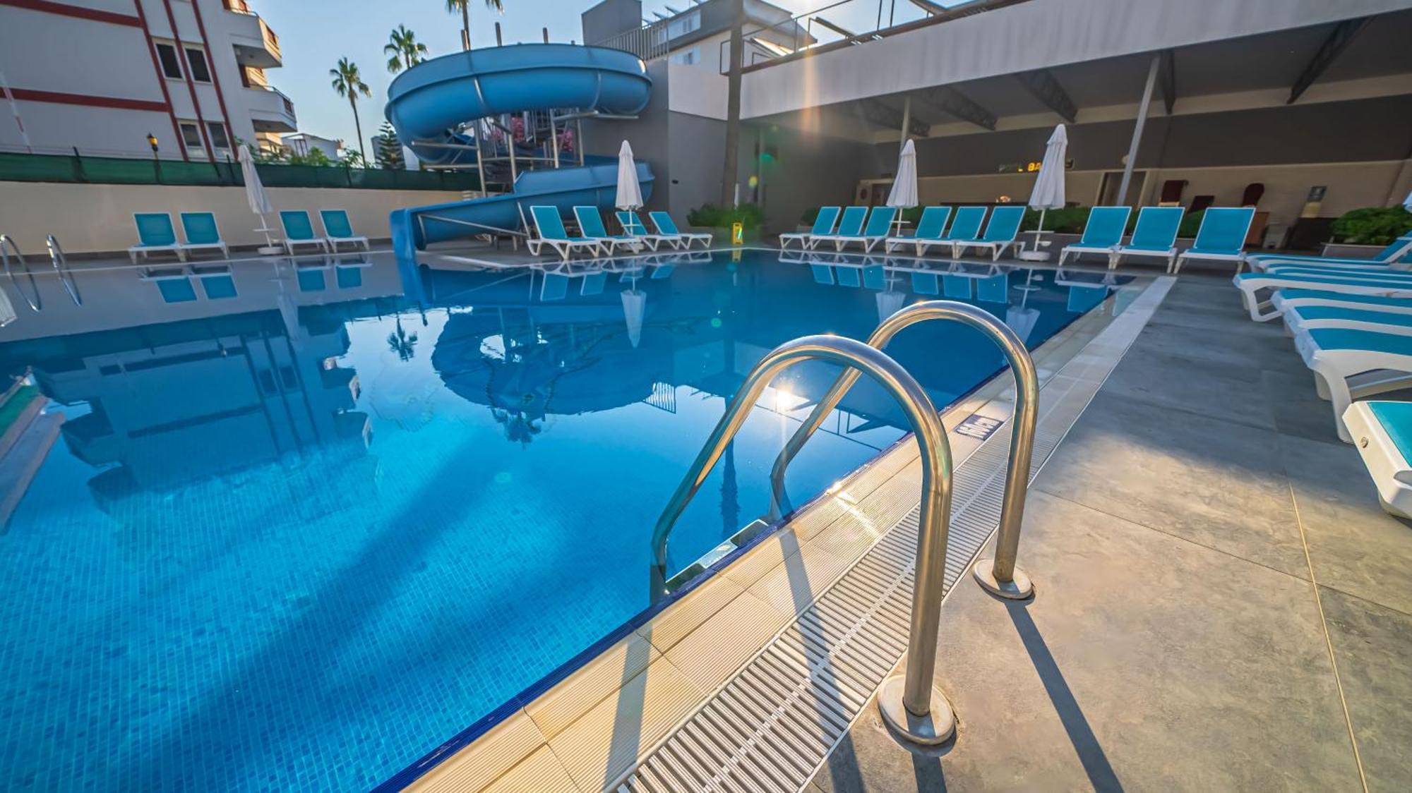 Sea Bird Beach 4*